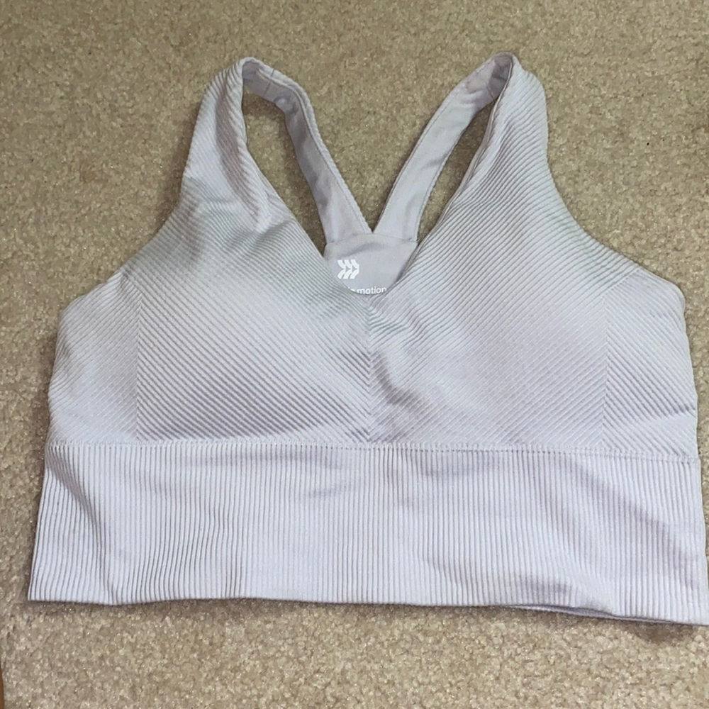 Never worn workout tanktop with built in bra size Medium **no stains or tears:)